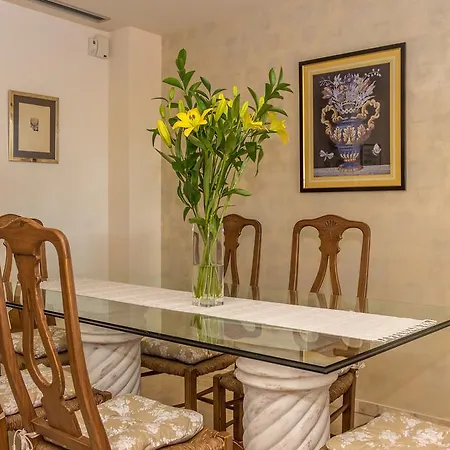 Apartamento Trocadero Beach Apartment *